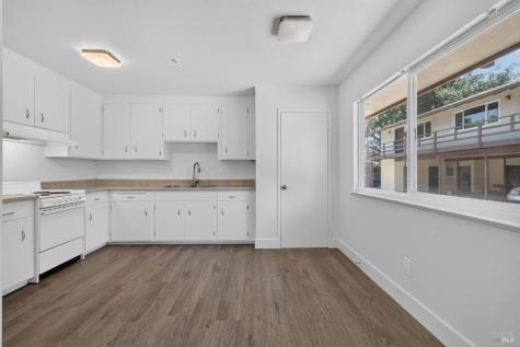 420-422 Klute Street Santa Rosa CA 95401