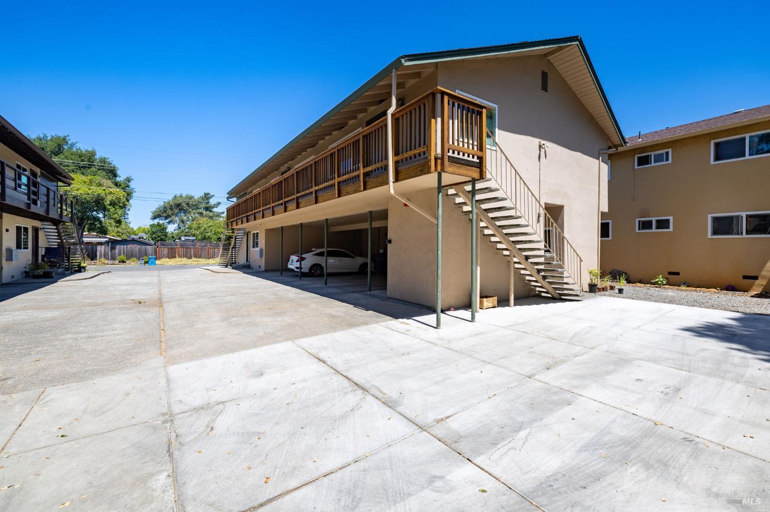 420-422 Klute Street Santa Rosa CA 95401
