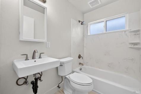 420-422 Klute Street Santa Rosa CA 95401