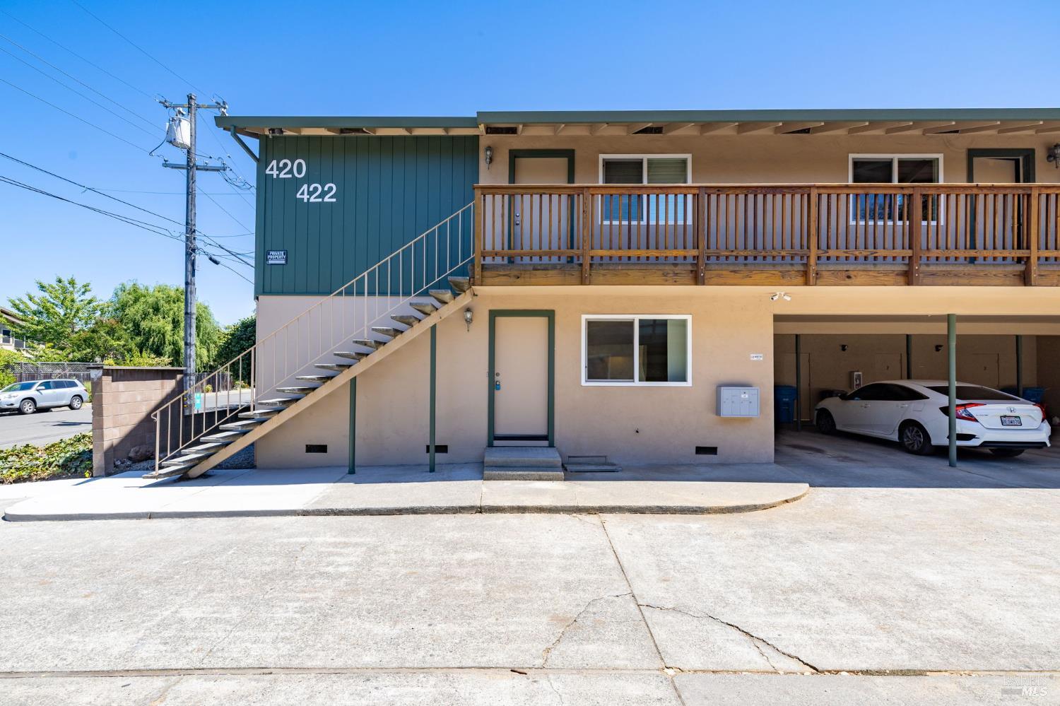 420-422 Klute Street Santa Rosa CA 95401