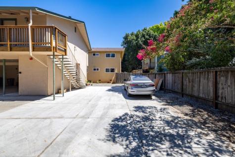 420-422 Klute Street Santa Rosa CA 95401