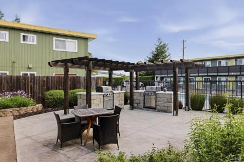 7400-7416 Bridgit Drive Rohnert Park CA 94928