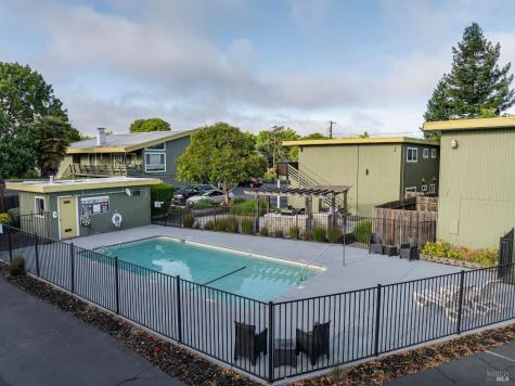 7400-7416 Bridgit Drive Rohnert Park CA 94928