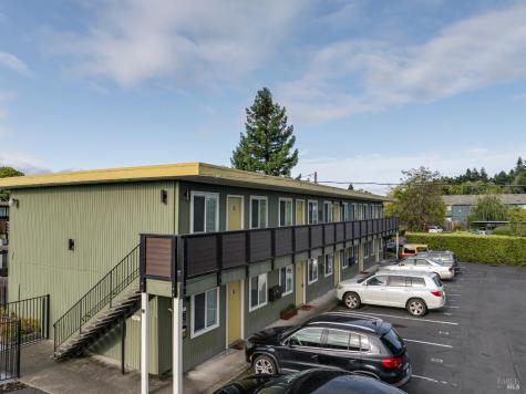 7400-7416 Bridgit Drive Rohnert Park CA 94928