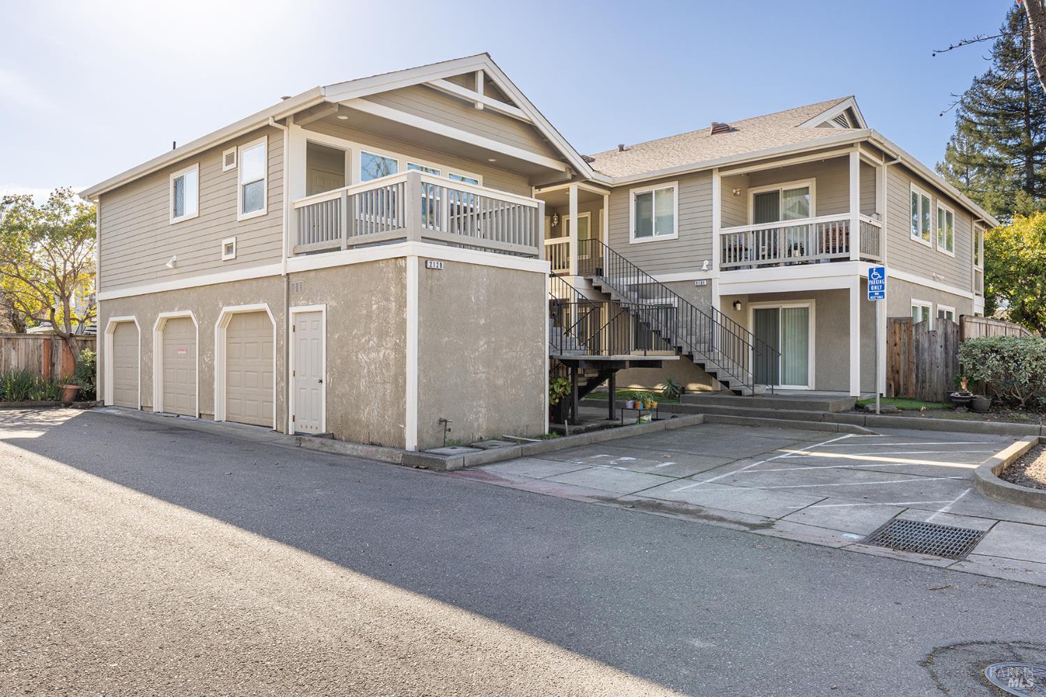 2131 Naomi Place Santa Rosa CA 95403