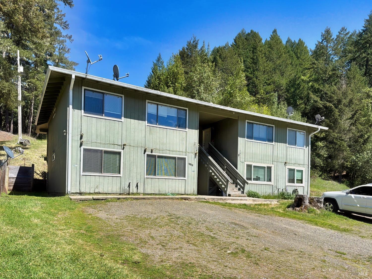 25531 Madrone Way Willits CA 95490