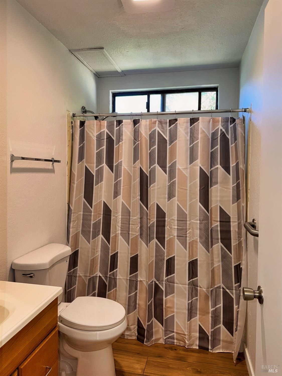 25531 Madrone Way Willits CA 95490