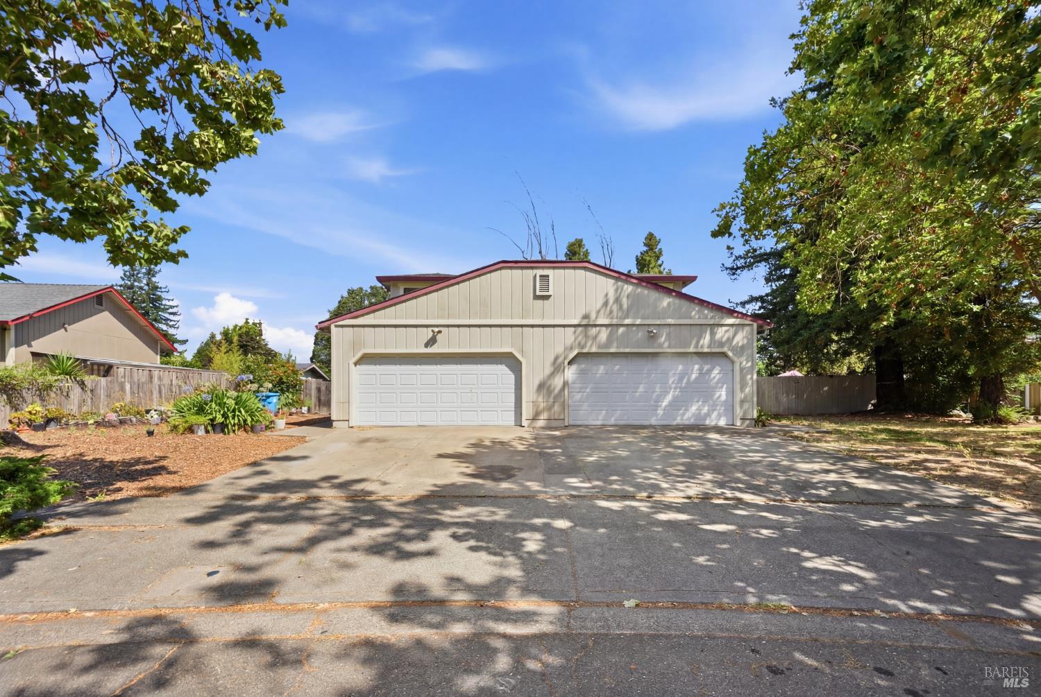 1168 Poggie Court Santa Rosa CA 95401