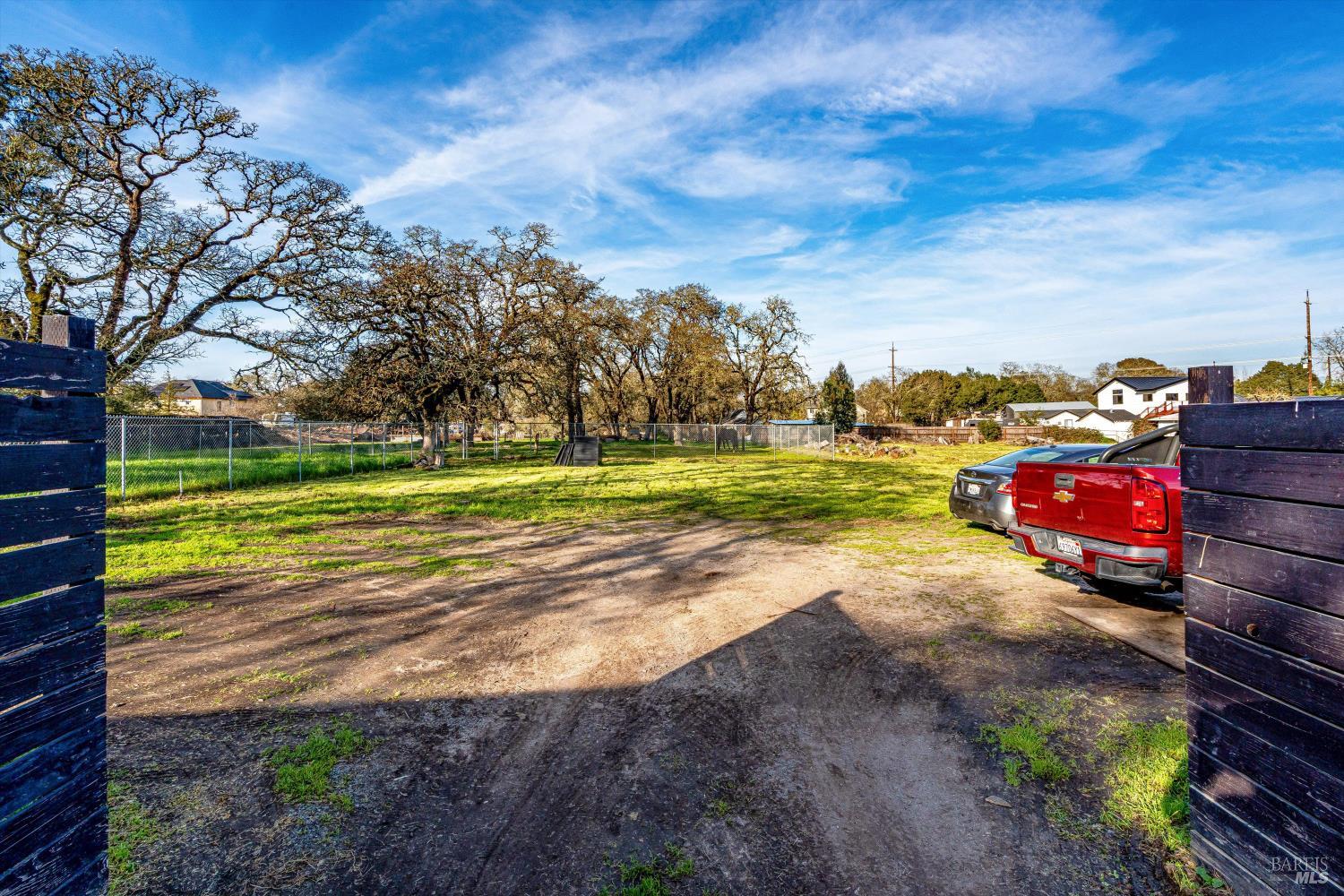 985-5354 Win Gumview Road Windsor CA 95492