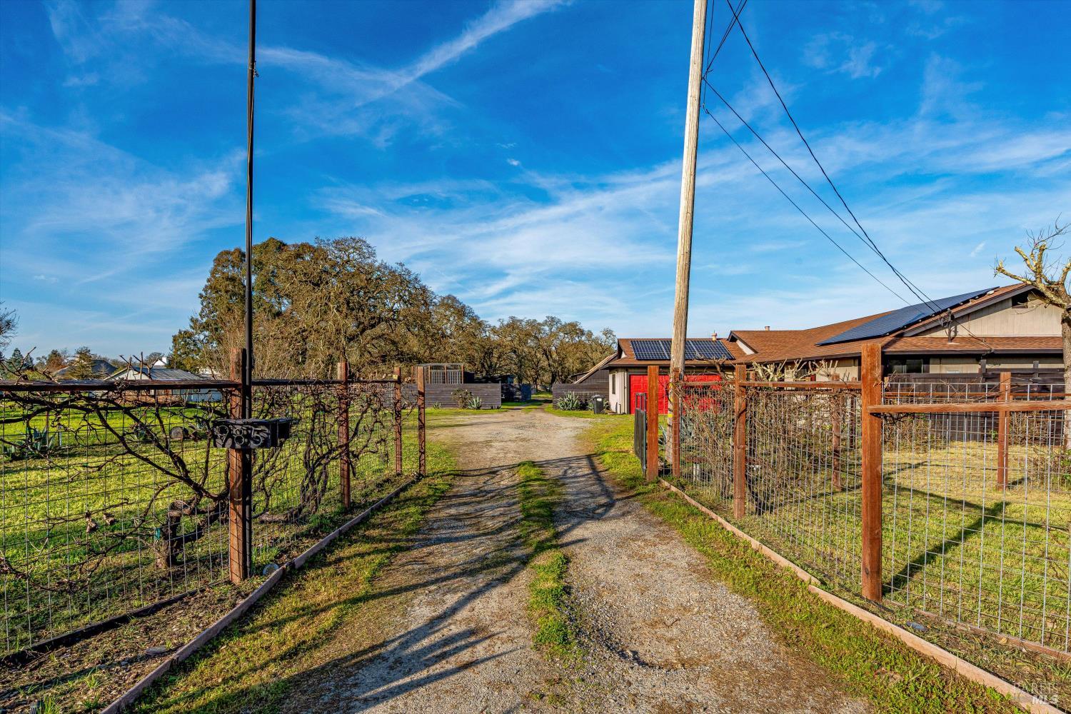 985-5354 Win Gumview Road Windsor CA 95492