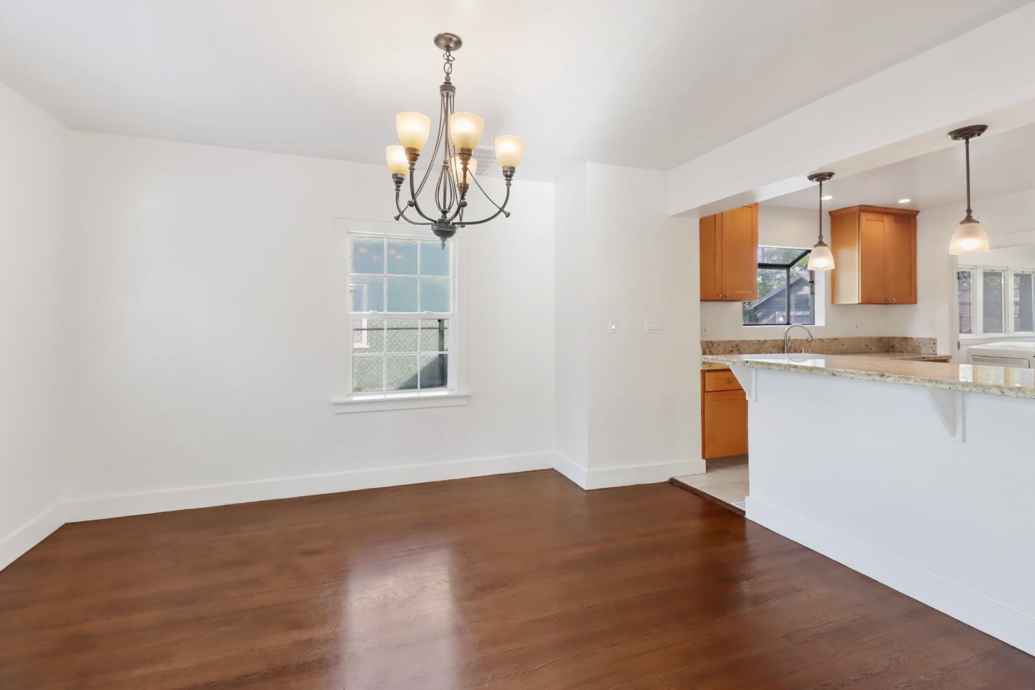 1812 El Monte Avenue Sacramento CA 95815