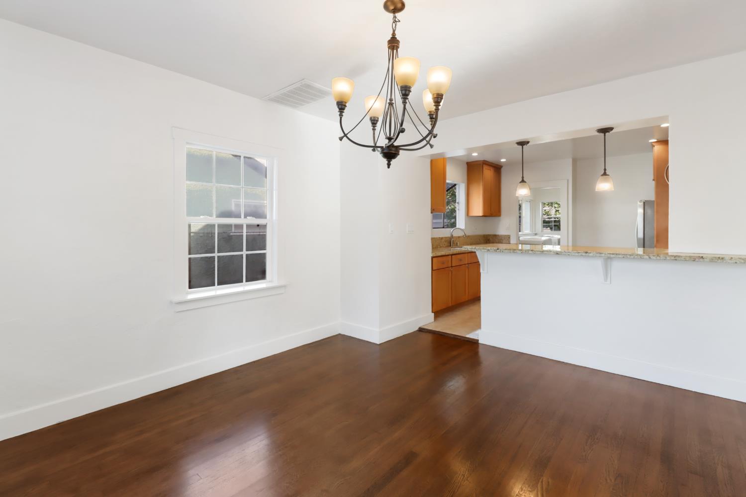 1812 El Monte Avenue Sacramento CA 95815