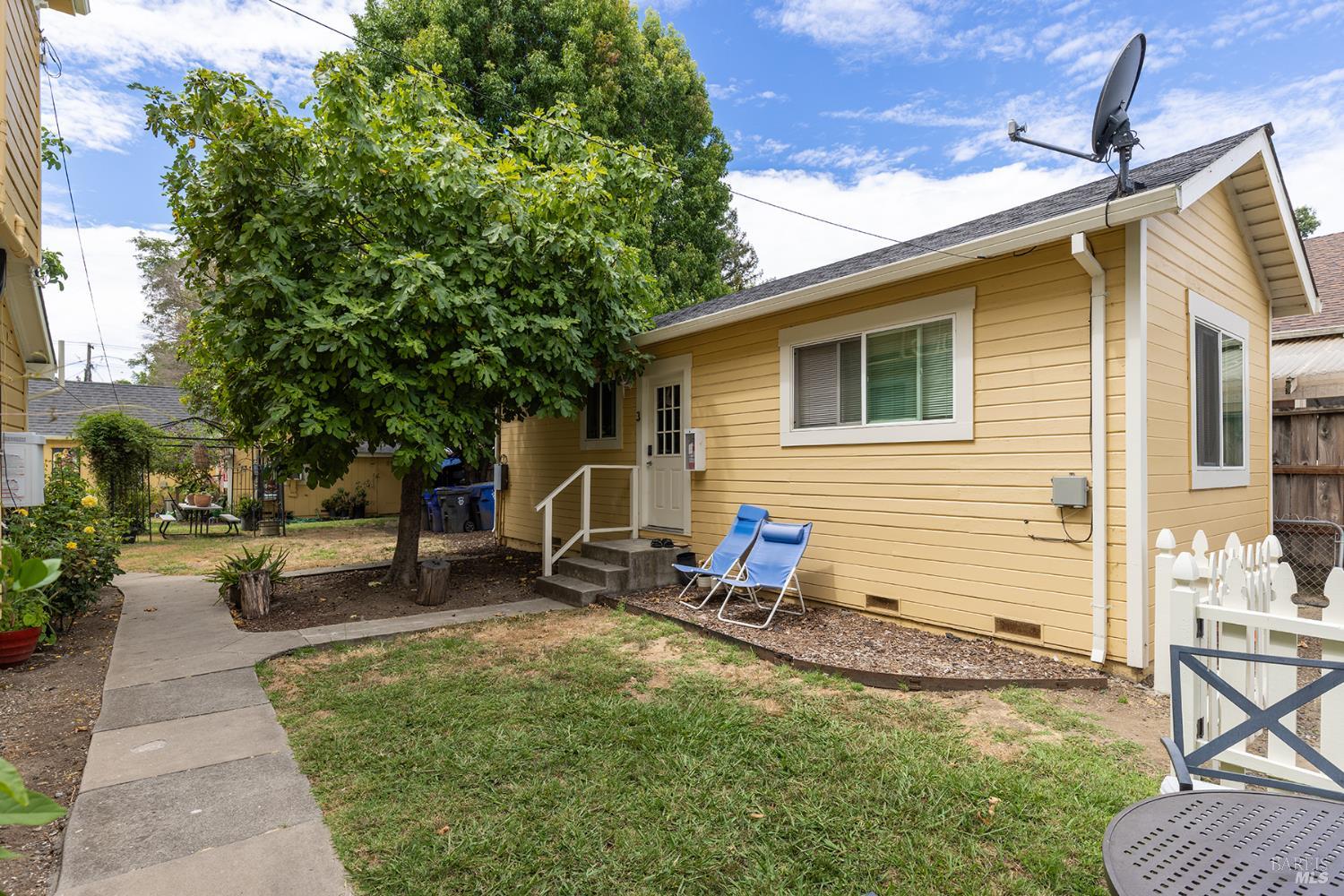 2123 2nd Street Napa CA 94559