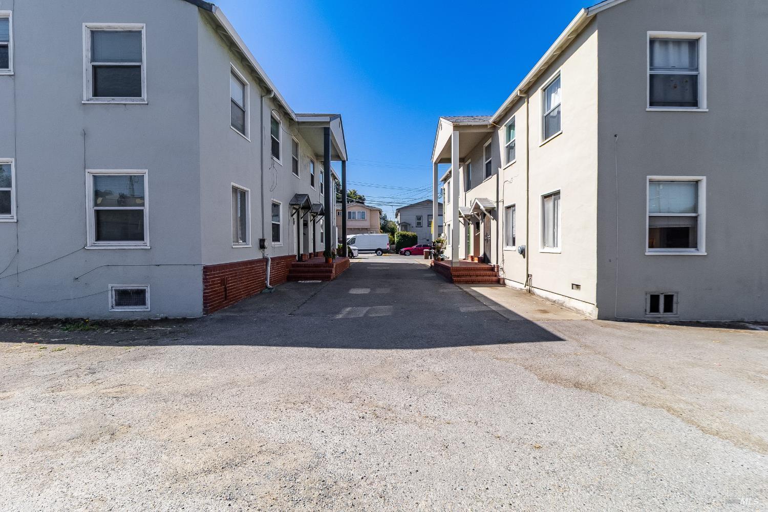 5801 Madison Avenue Richmond CA 94112