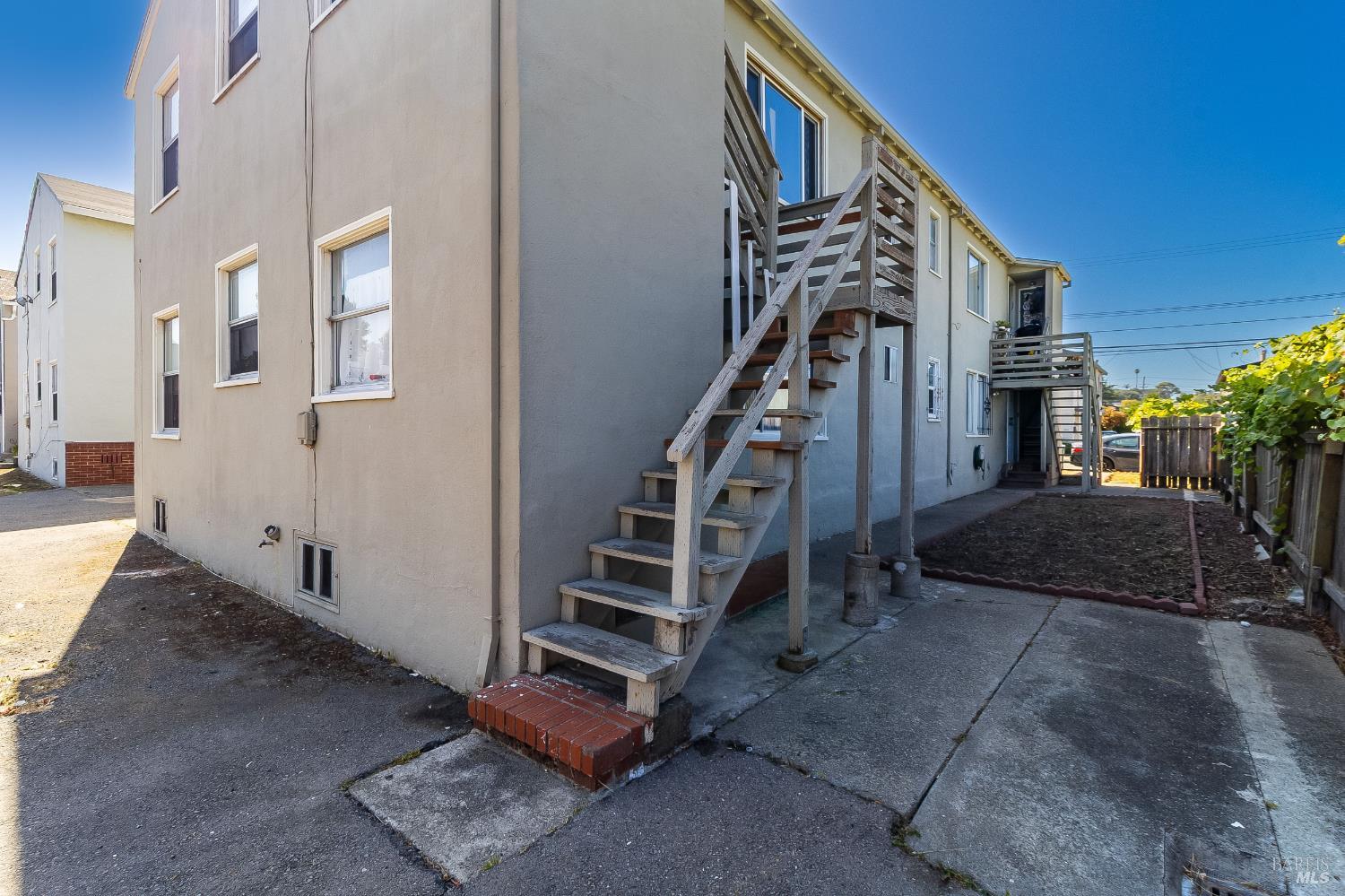 5801 Madison Avenue Richmond CA 94112