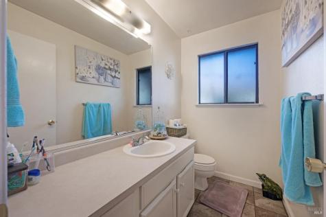 1311 Prentice Drive Healdsburg CA 95448