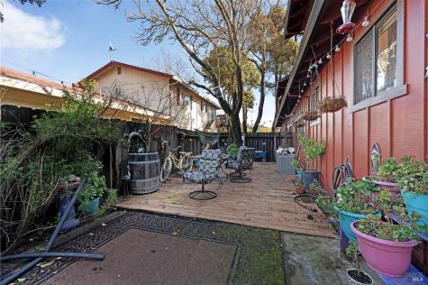 1311 Prentice Drive Healdsburg CA 95448