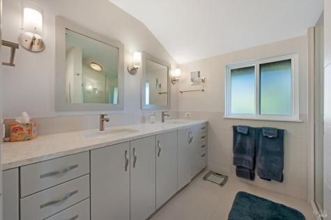 1311 Prentice Drive Healdsburg CA 95448