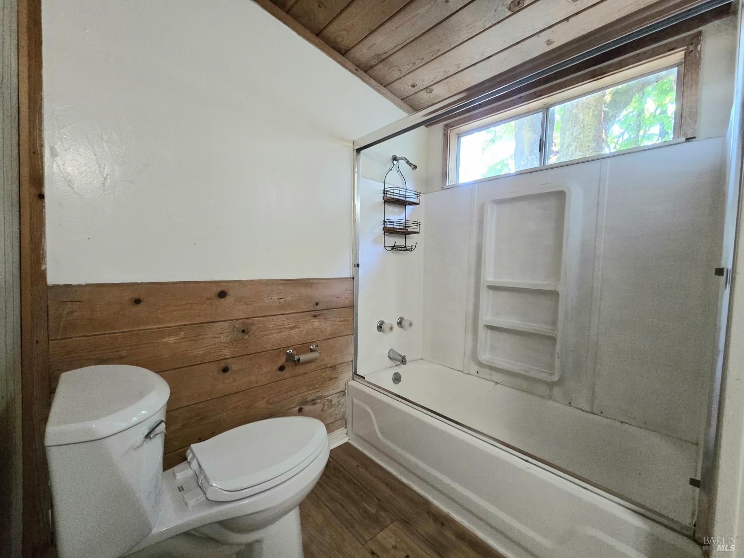 487 E Valley Street Willits CA 95490