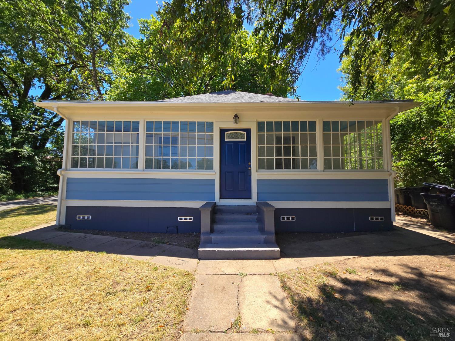 487 E Valley Street Willits CA 95490