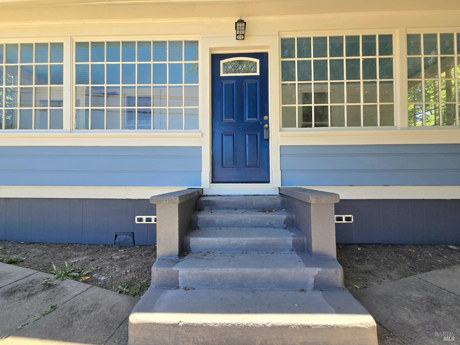 487 E Valley Street Willits CA 95490