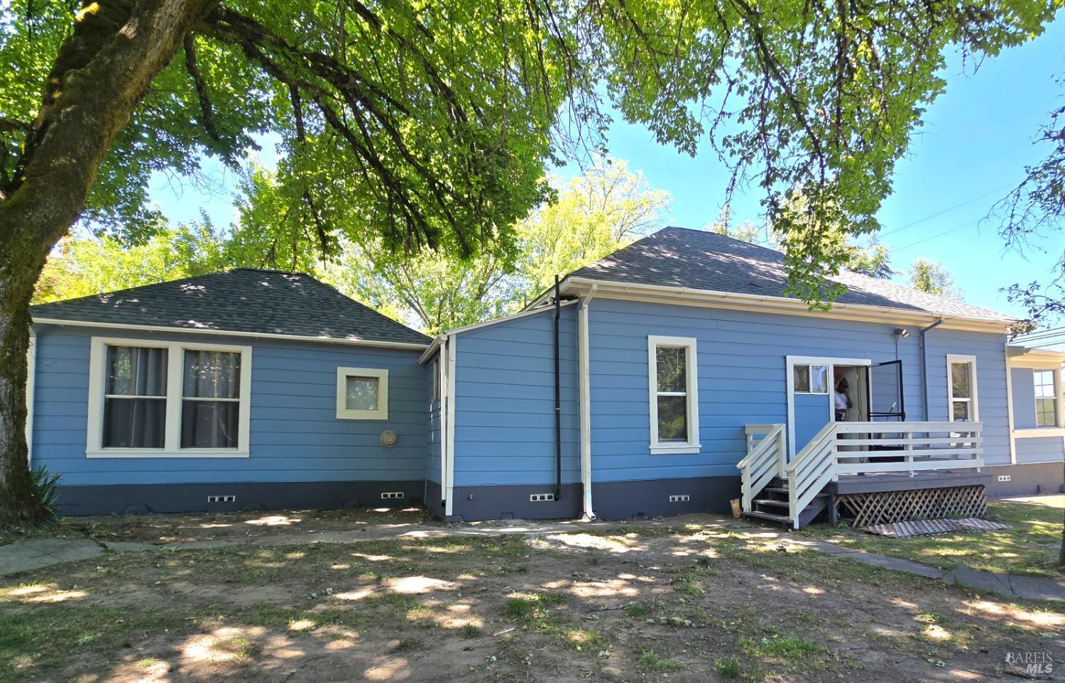 487 E Valley Street Willits CA 95490