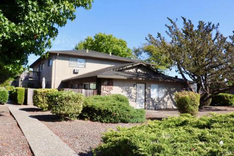 950 Santa Alicia Drive Rohnert Park CA 94928