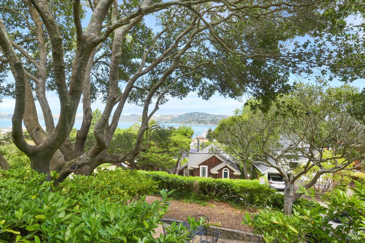 11-17 Girard Avenue Sausalito CA 94965
