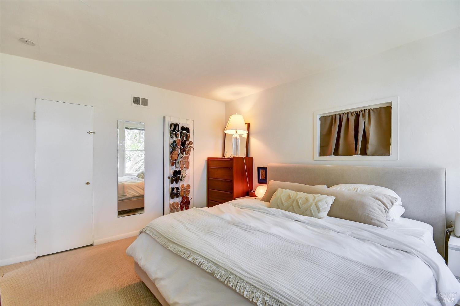 11-17 Girard Avenue Sausalito CA 94965