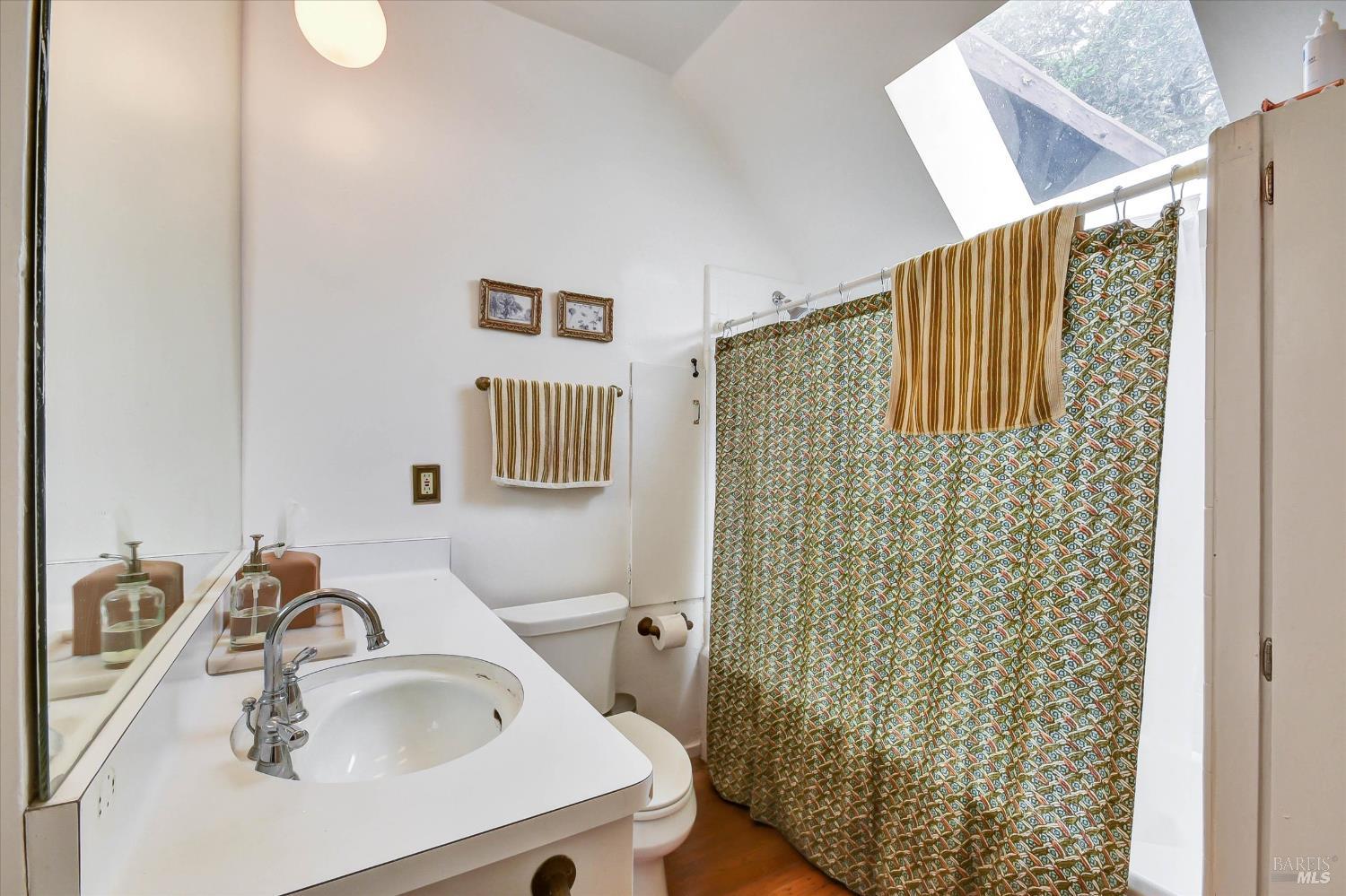11-17 Girard Avenue Sausalito CA 94965