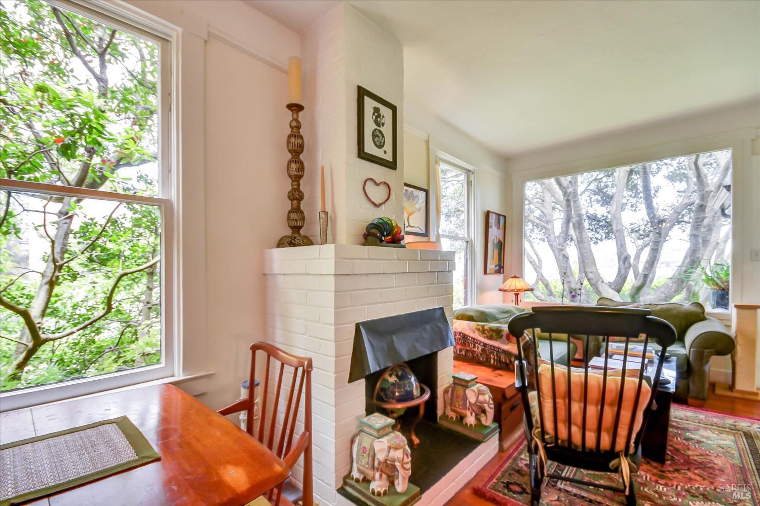 11-17 Girard Avenue Sausalito CA 94965