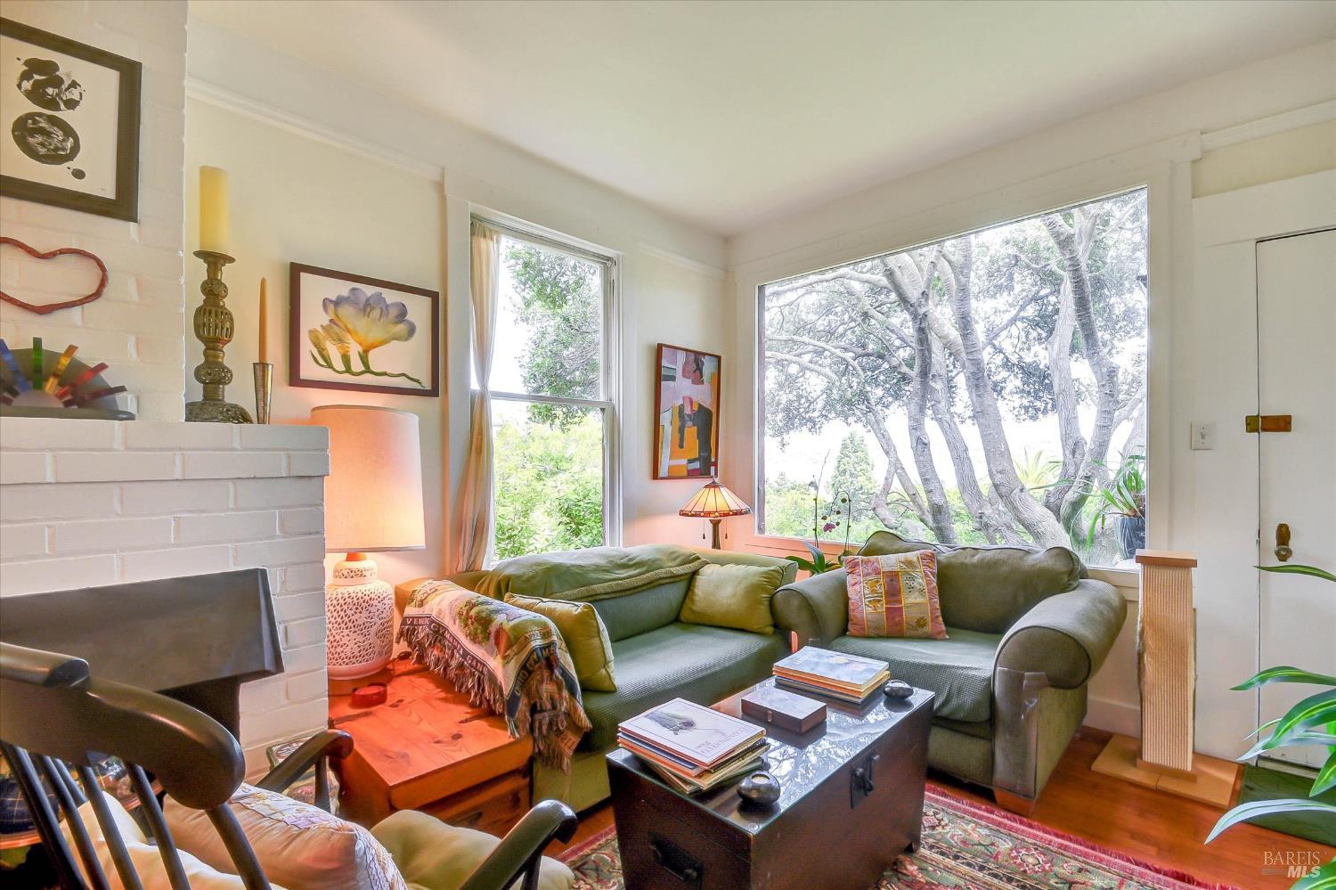 11-17 Girard Avenue Sausalito CA 94965