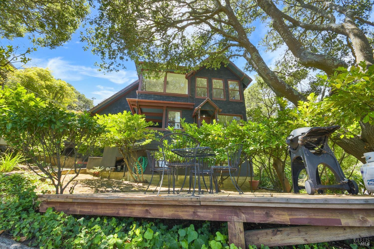 11-17 Girard Avenue Sausalito CA 94965