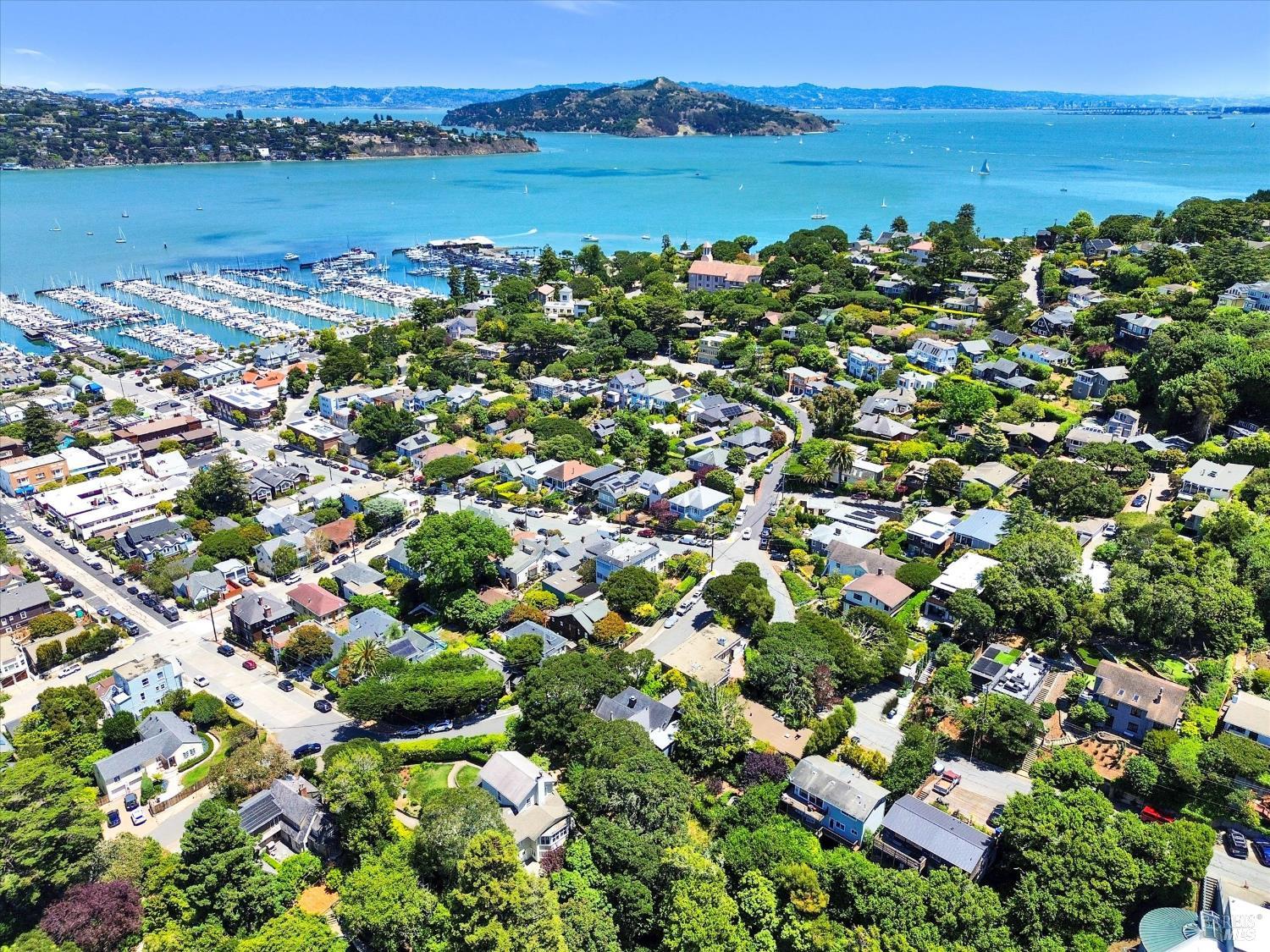 11-17 Girard Avenue Sausalito CA 94965