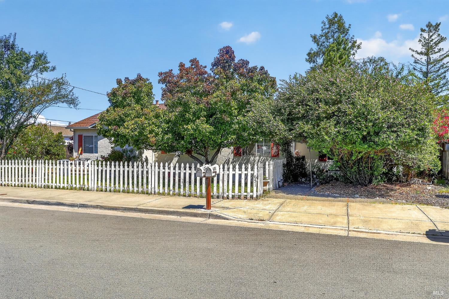 651 Russell Avenue Santa Rosa CA 95403