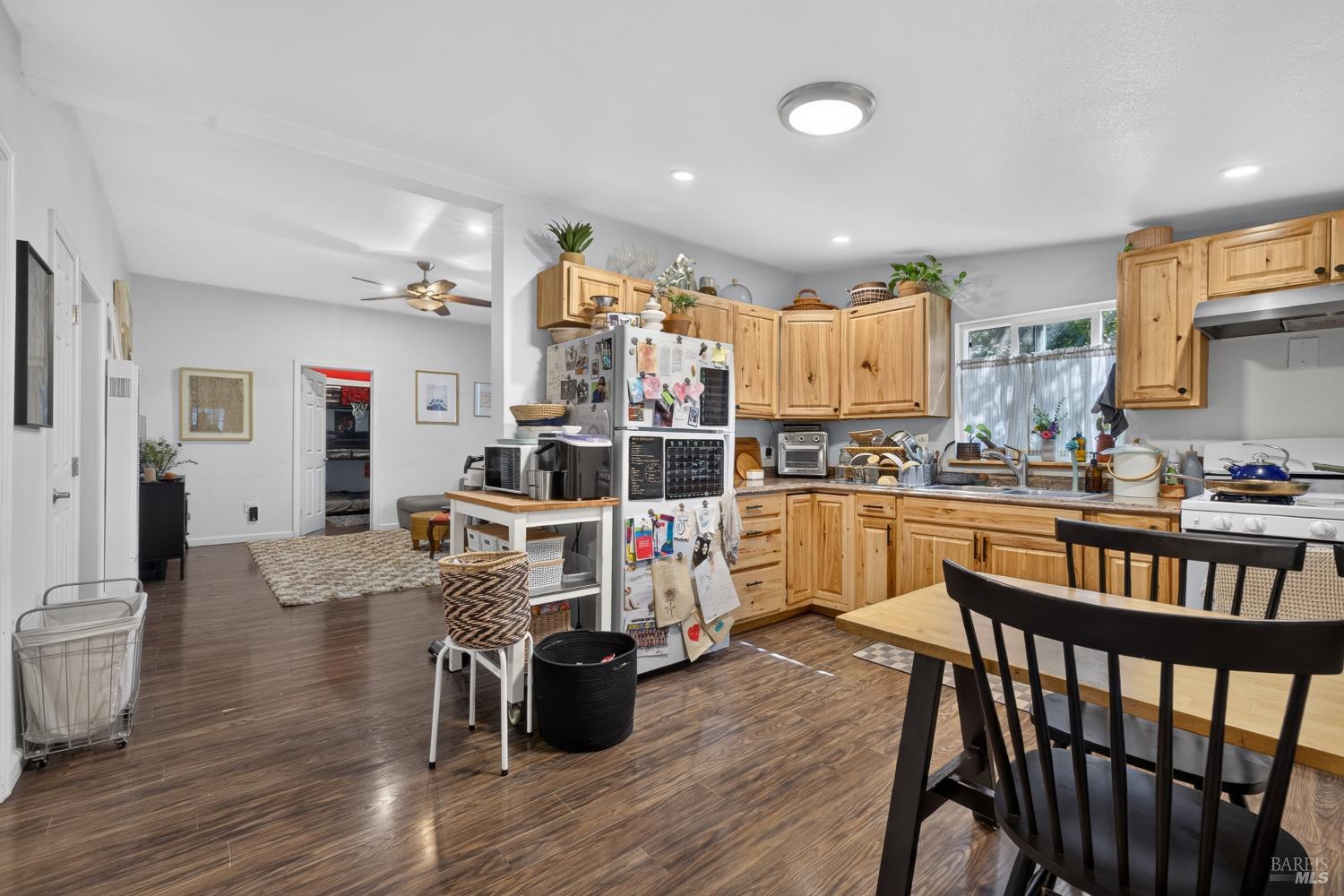 19094 Bay Street Sonoma CA 95476