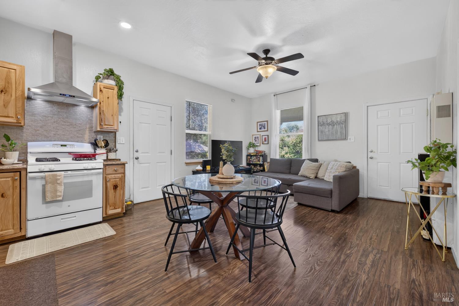 19094 Bay Street Sonoma CA 95476