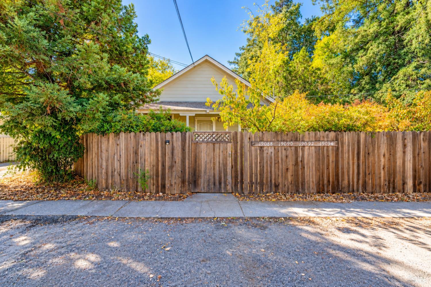 19094 Bay Street Sonoma CA 95476