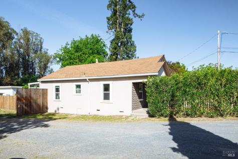 52 Eastman Lane Petaluma CA 94952