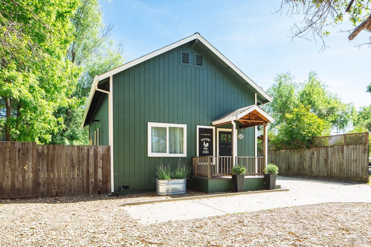 52 Eastman Lane Petaluma CA 94952