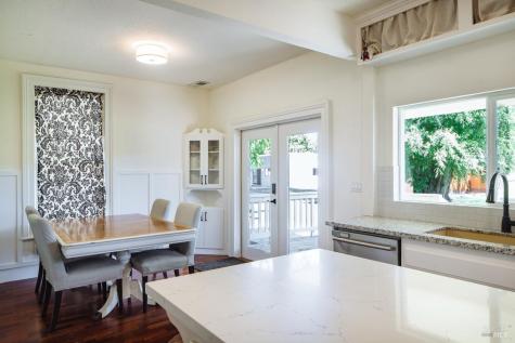 52 Eastman Lane Petaluma CA 94952