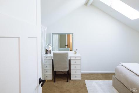 52 Eastman Lane Petaluma CA 94952
