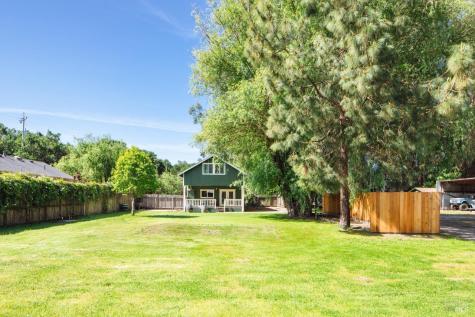 52 Eastman Lane Petaluma CA 94952