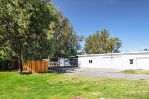 52 Eastman Lane Petaluma CA 94952
