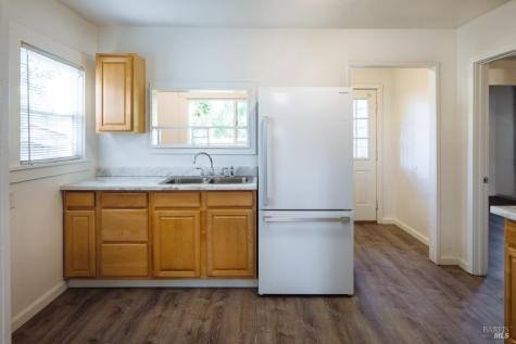 52 Eastman Lane Petaluma CA 94952