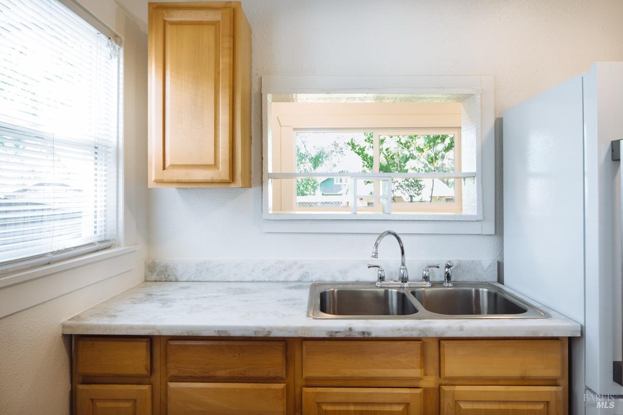52 Eastman Lane Petaluma CA 94952