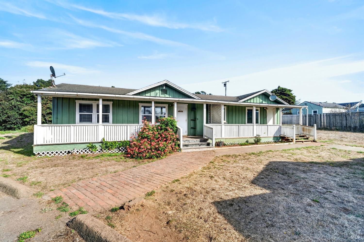 18781 N Highway 1 Fort Bragg CA 95437