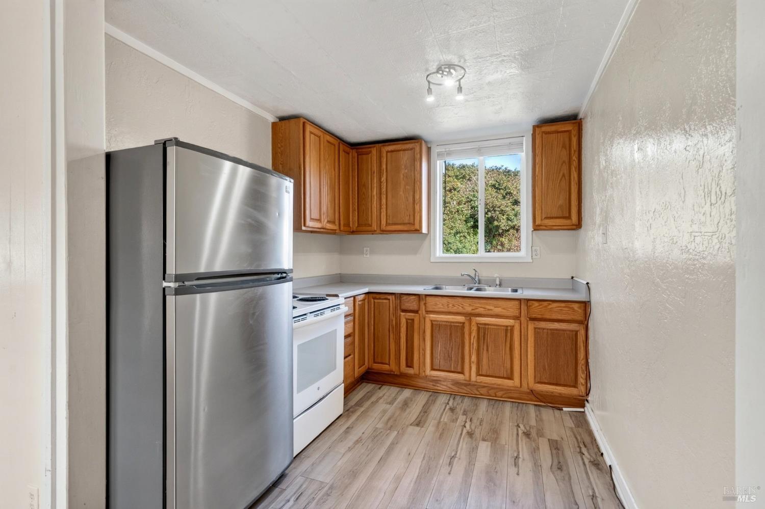 18781 N Highway 1 Fort Bragg CA 95437