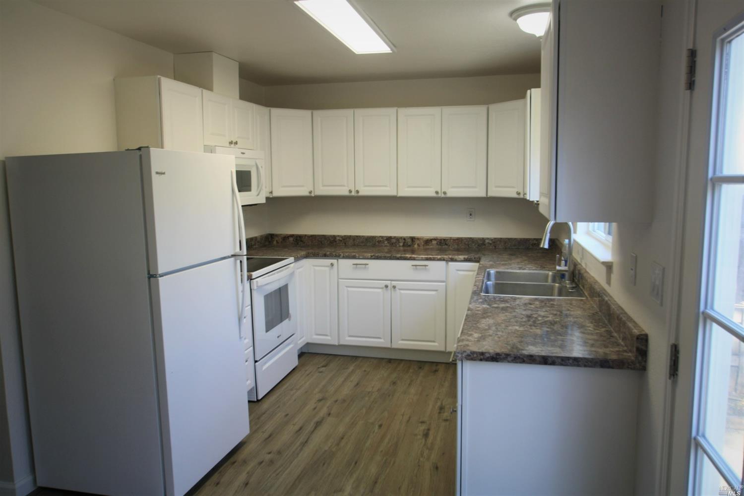 347-349 E Robles Avenue Santa Rosa CA 95407