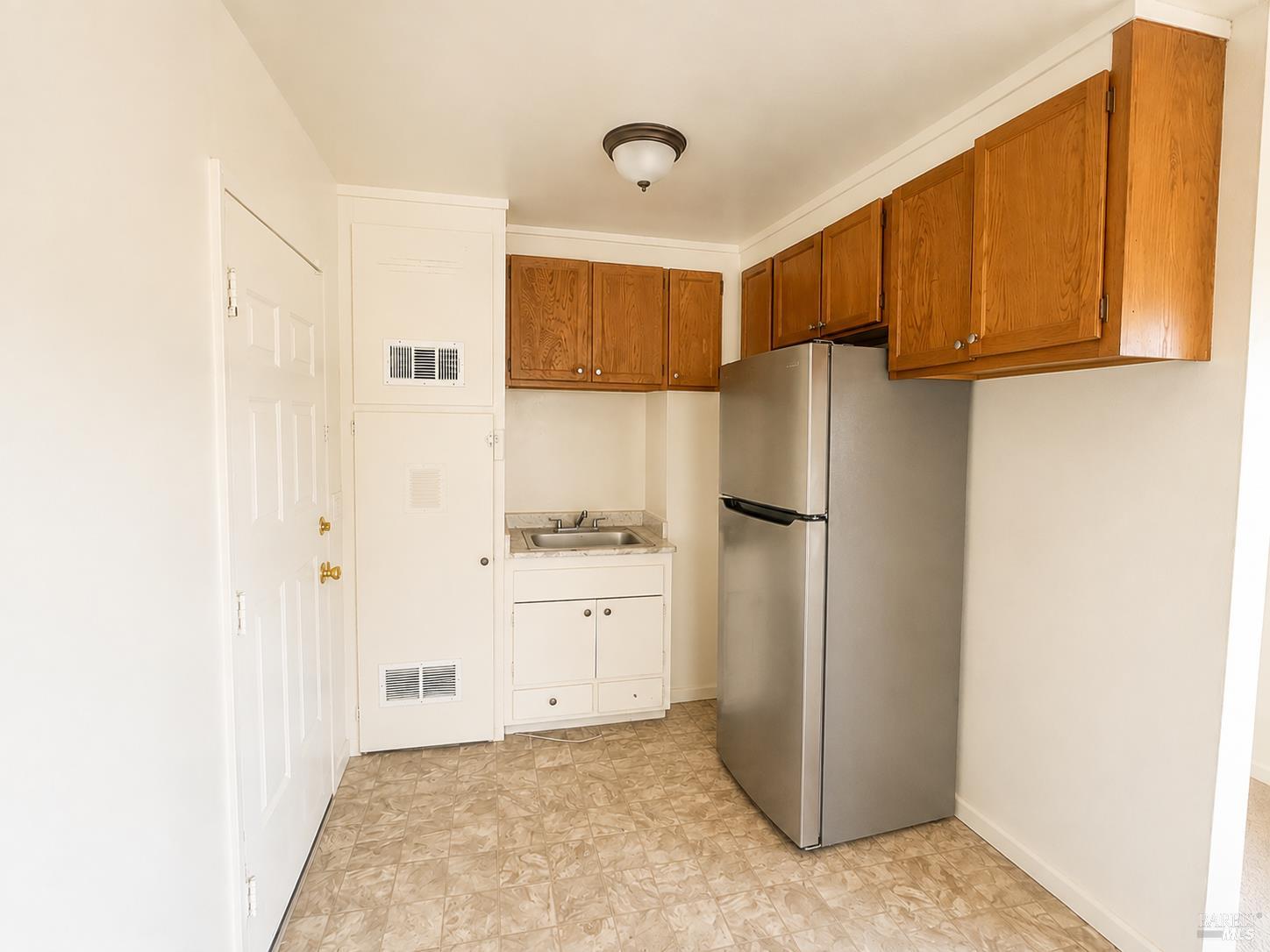 2048 13th Avenue Oakland CA 94606
